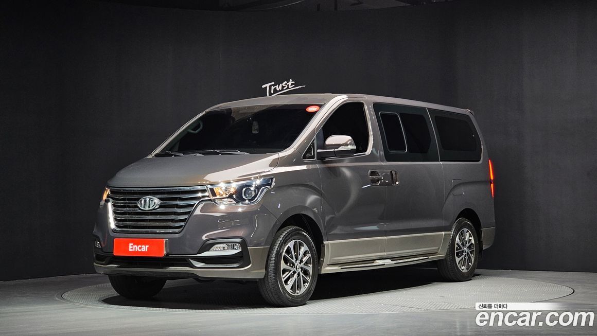 Hyundai Starex 2019