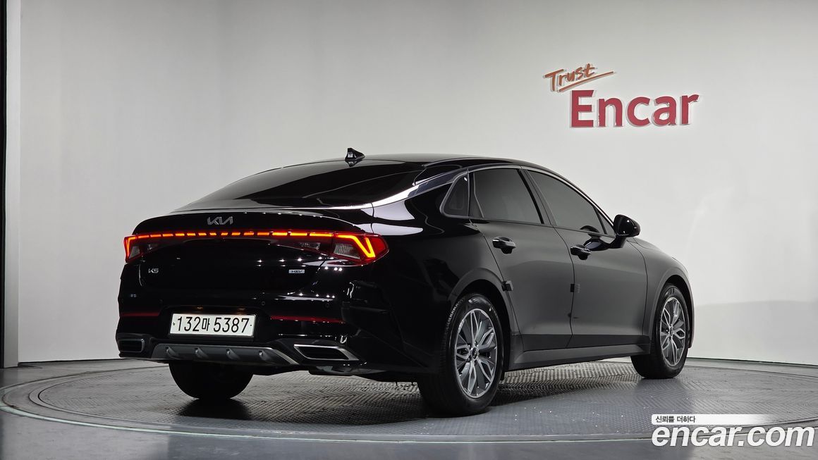 Kia K5 2023