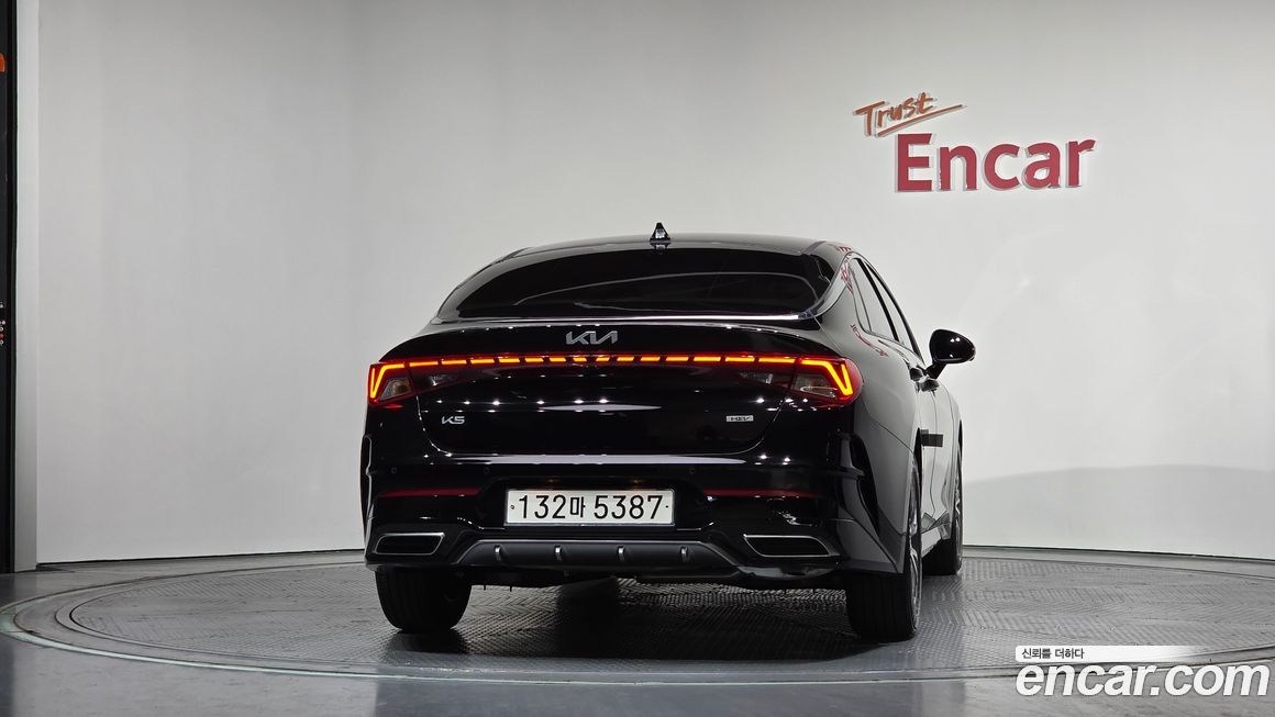 Kia K5 2023