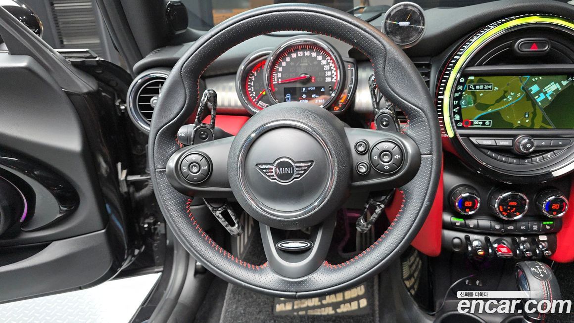 Mini Cooper Convertible 2019