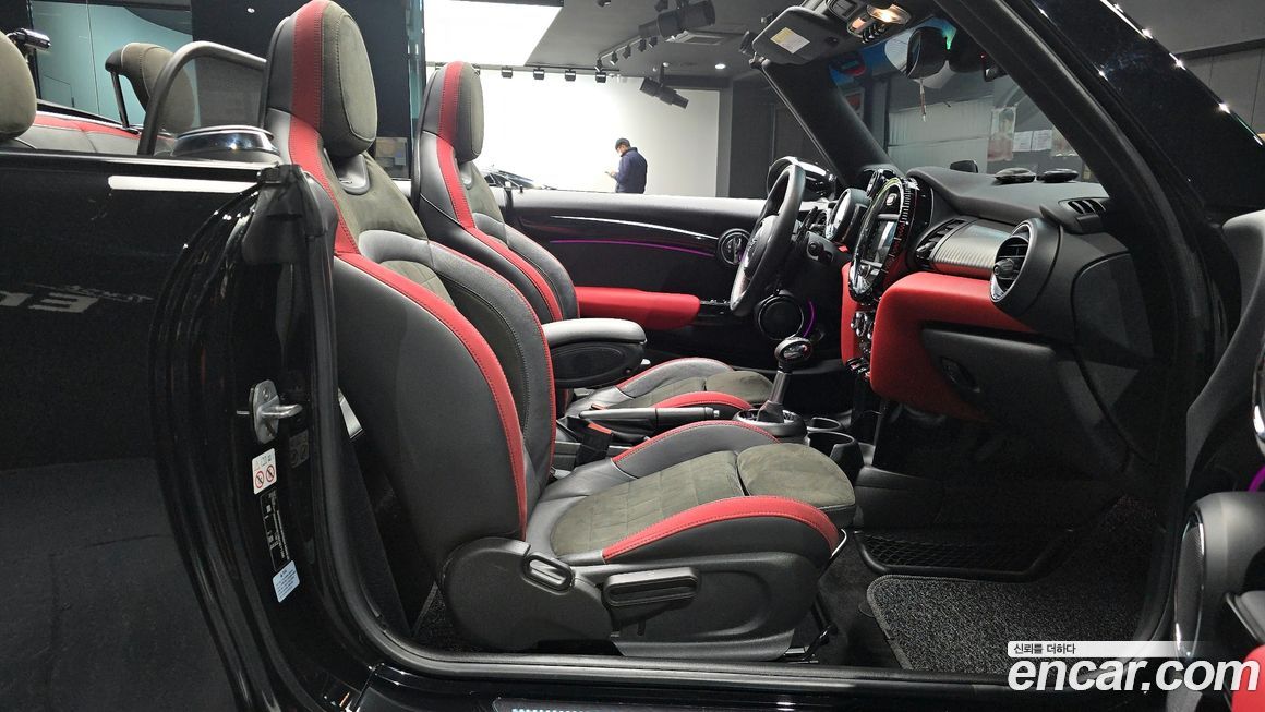Mini Cooper Convertible 2019