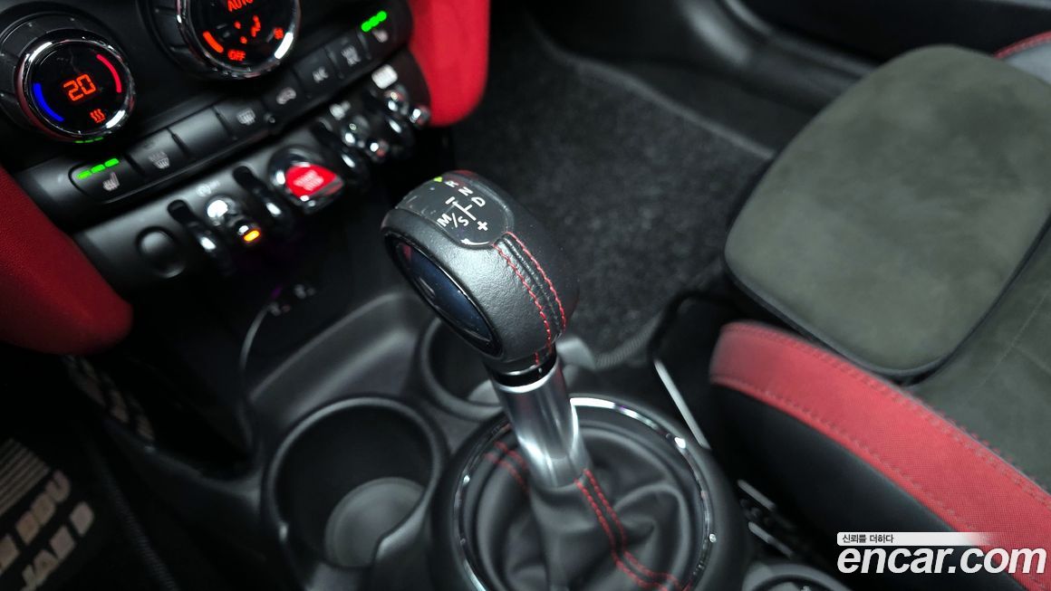 Mini Cooper Convertible 2019