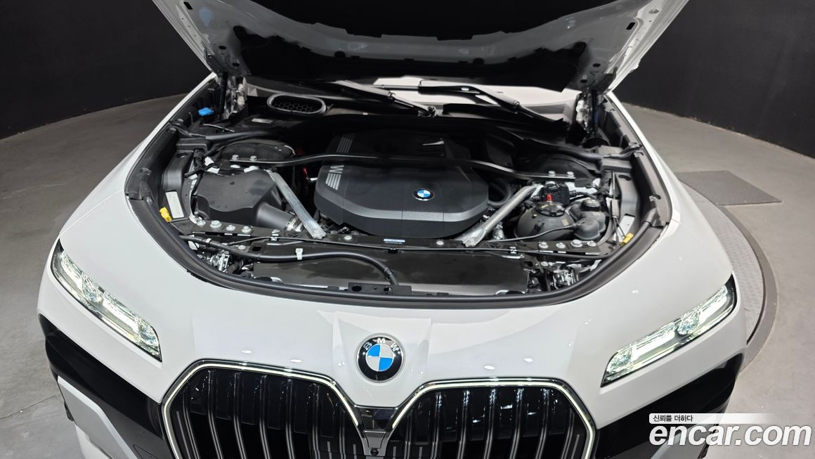 BMW 7-Series 2024