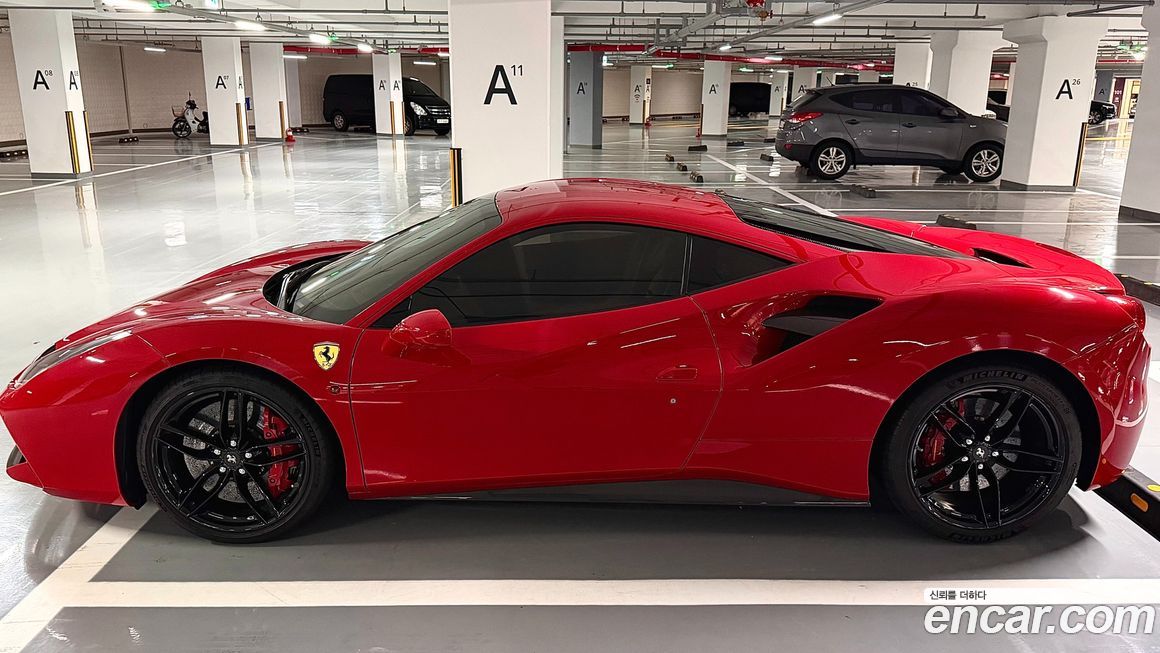 Ferrari 488 2016
