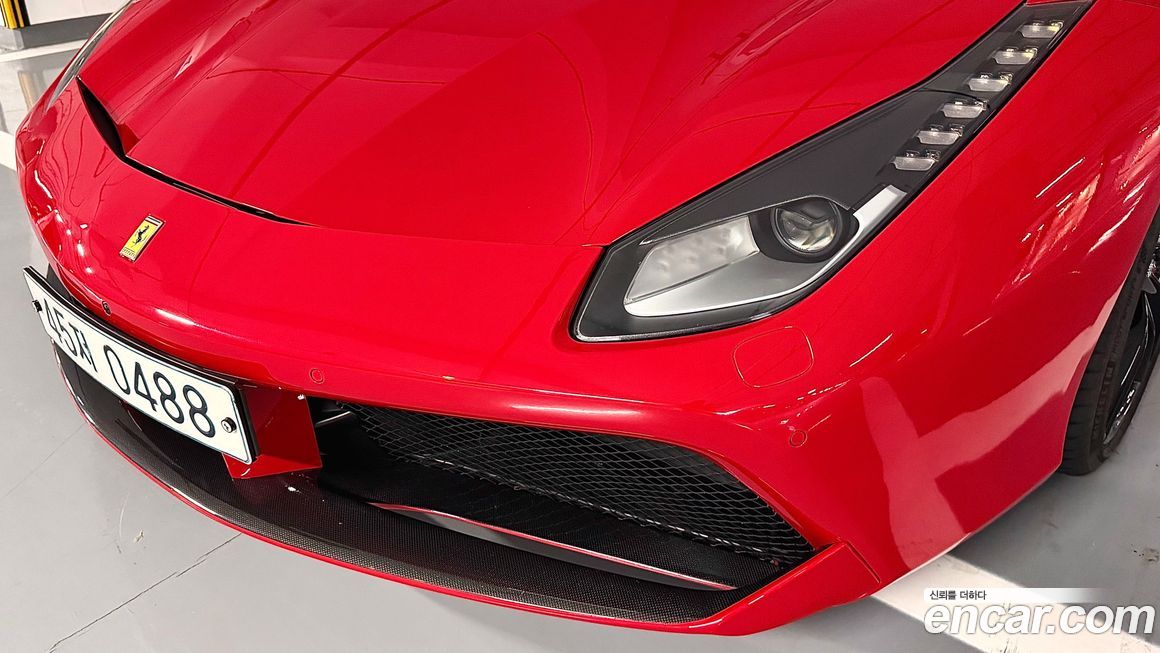 Ferrari 488 2016