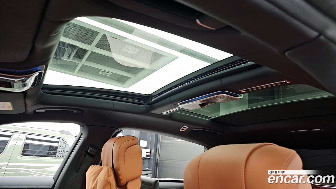 Mercedes-Benz S-Class 2023