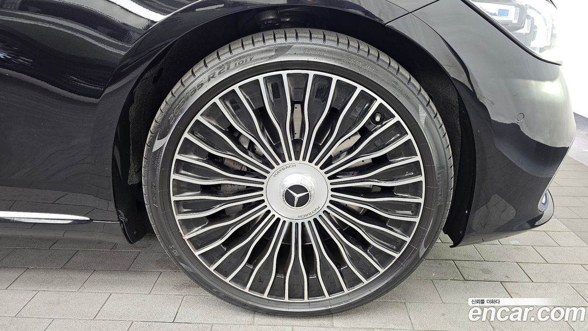 Mercedes-Benz S-Class 2023