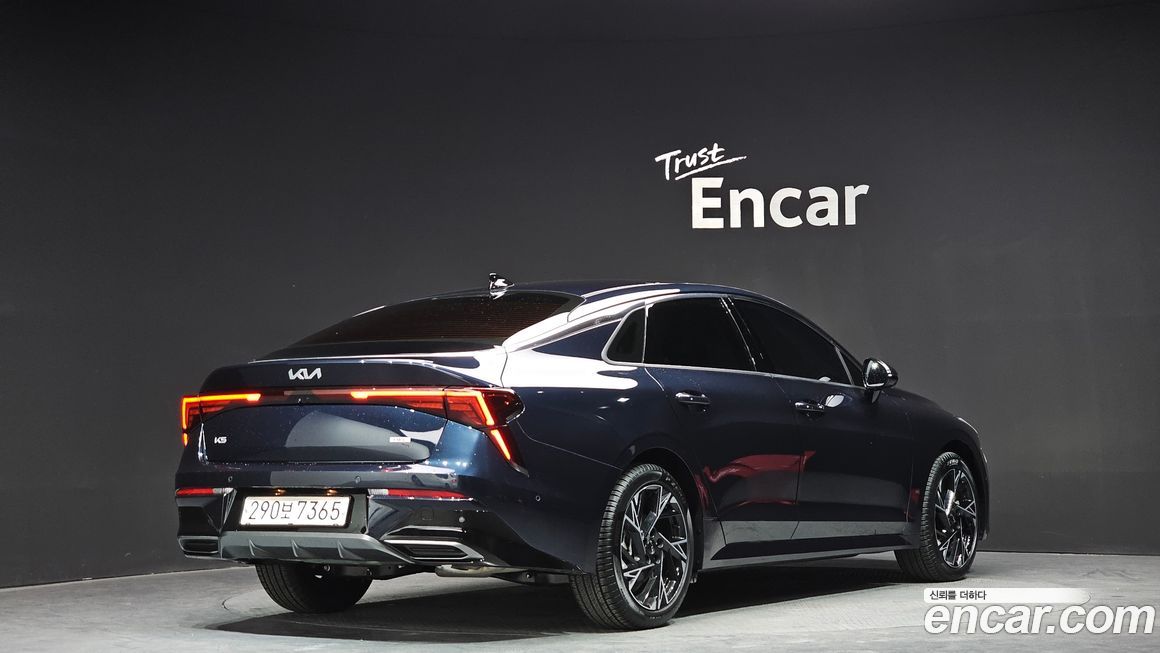 Kia K5 2025