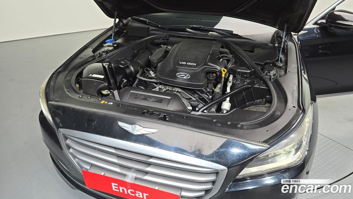 Hyundai Genesis 2015