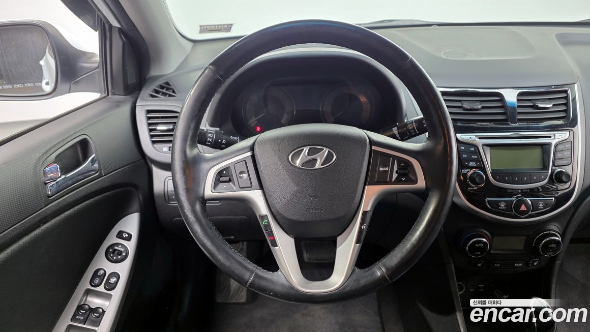 Hyundai Accent 2014