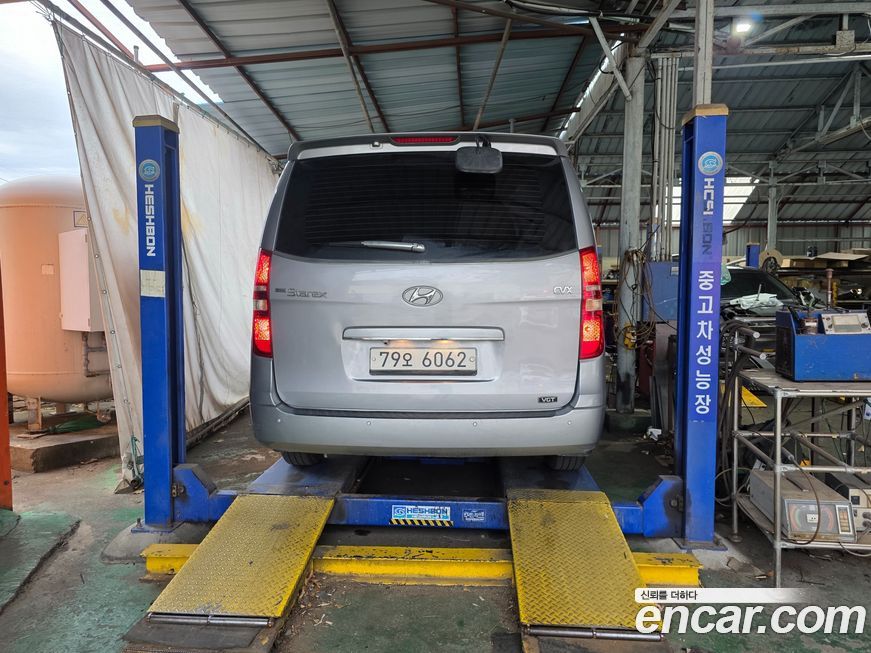 Hyundai Starex 2011