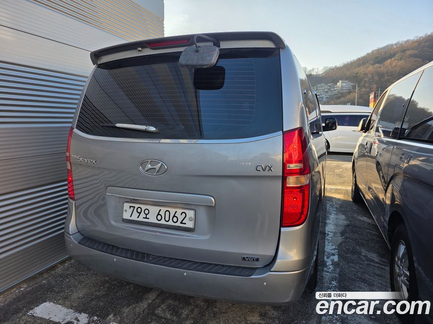 Hyundai Starex 2011
