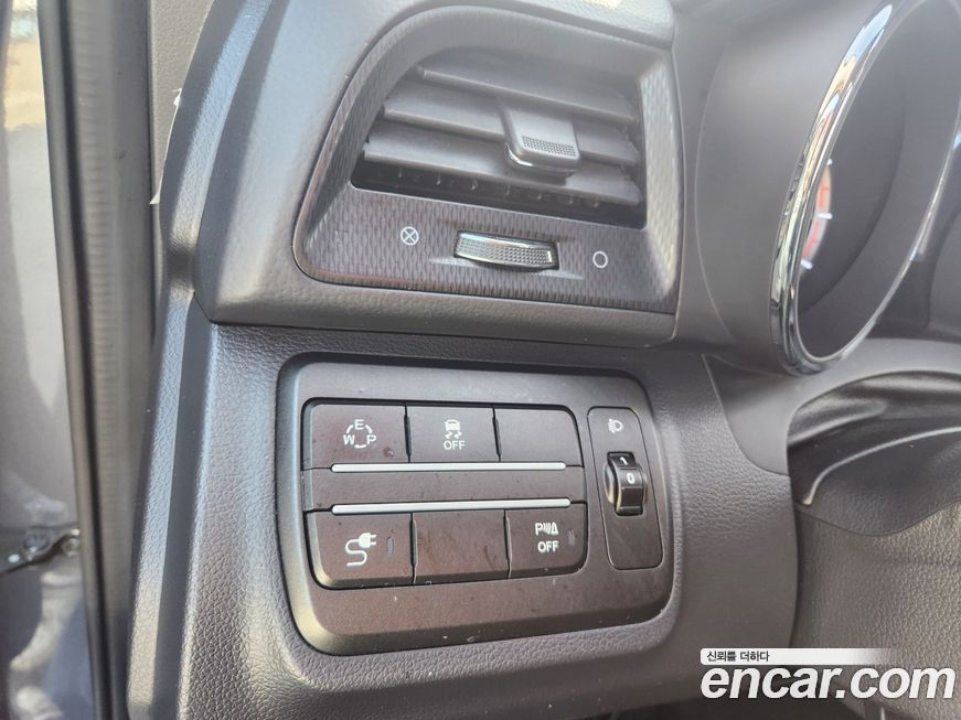 KG_Mobility_Ssangyong TIBOLI 2017