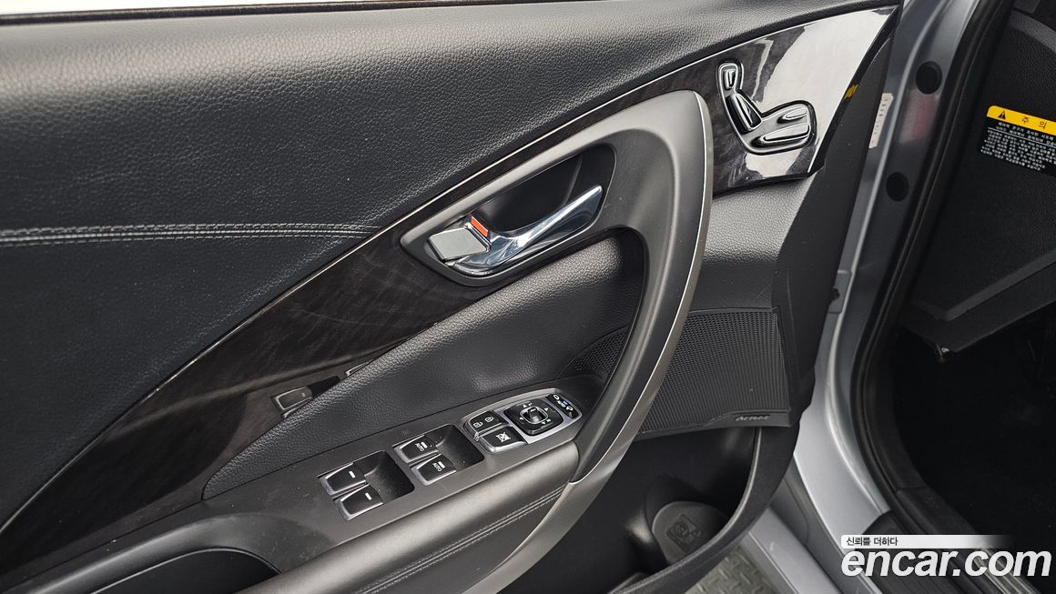 Hyundai Grandeur 2015