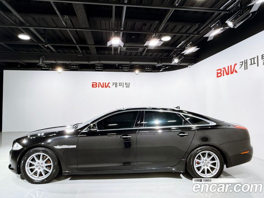 Jaguar XJ 2013