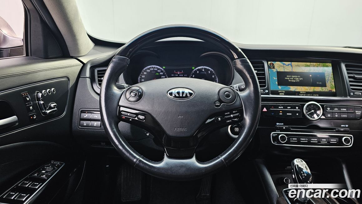 Kia K9 2013