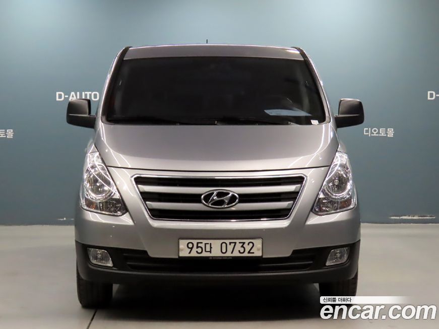 Hyundai Starex 2018