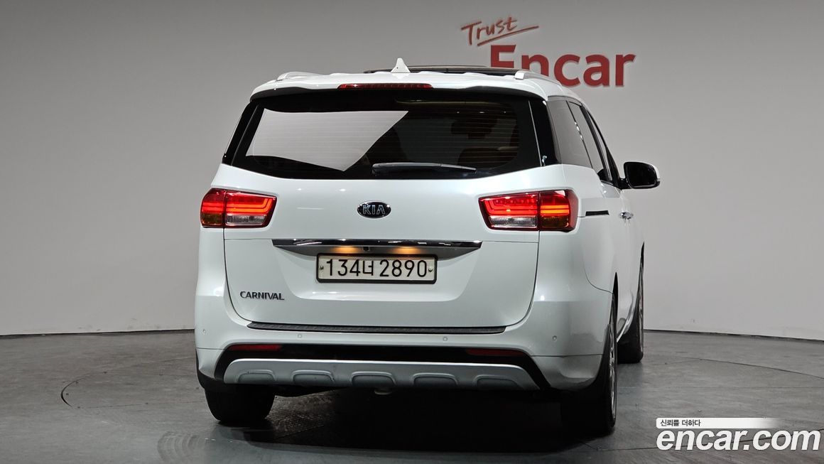 Kia Canival 2018