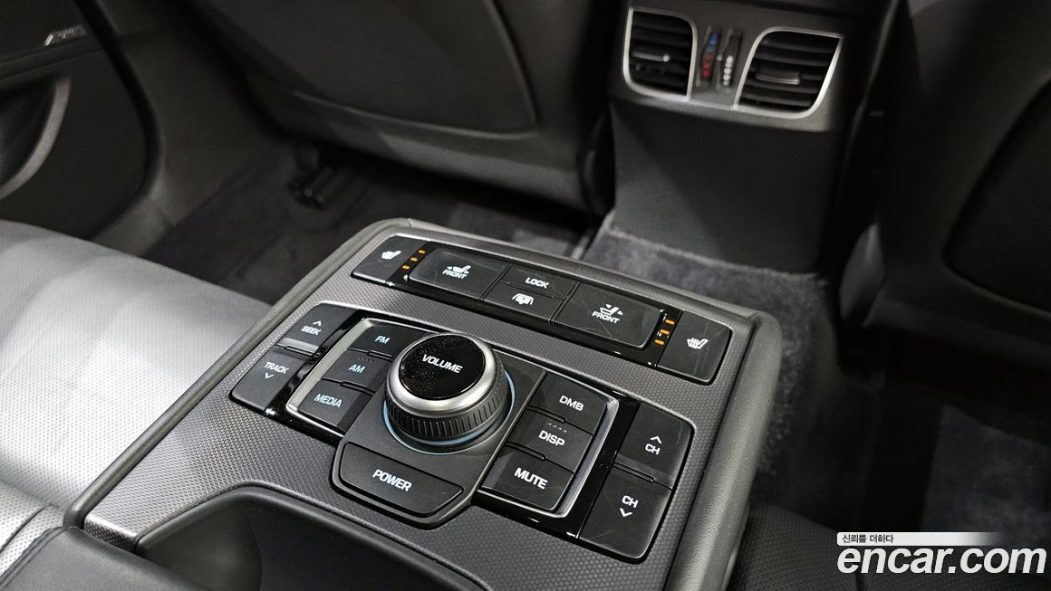 Hyundai Genesis 2015