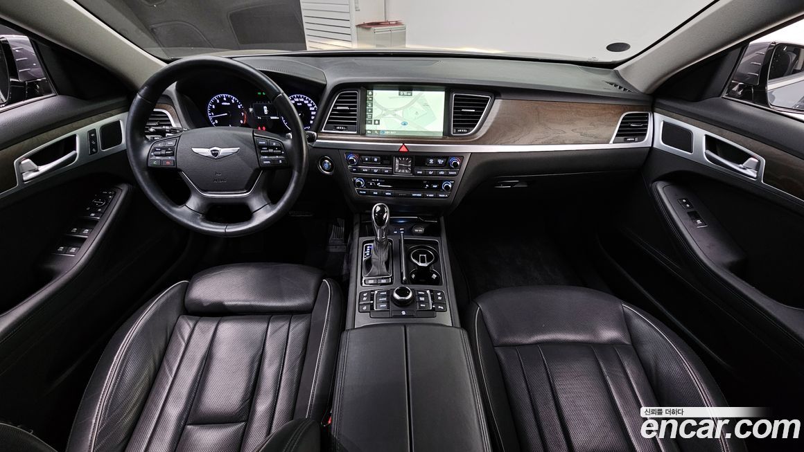 Hyundai Genesis 2015