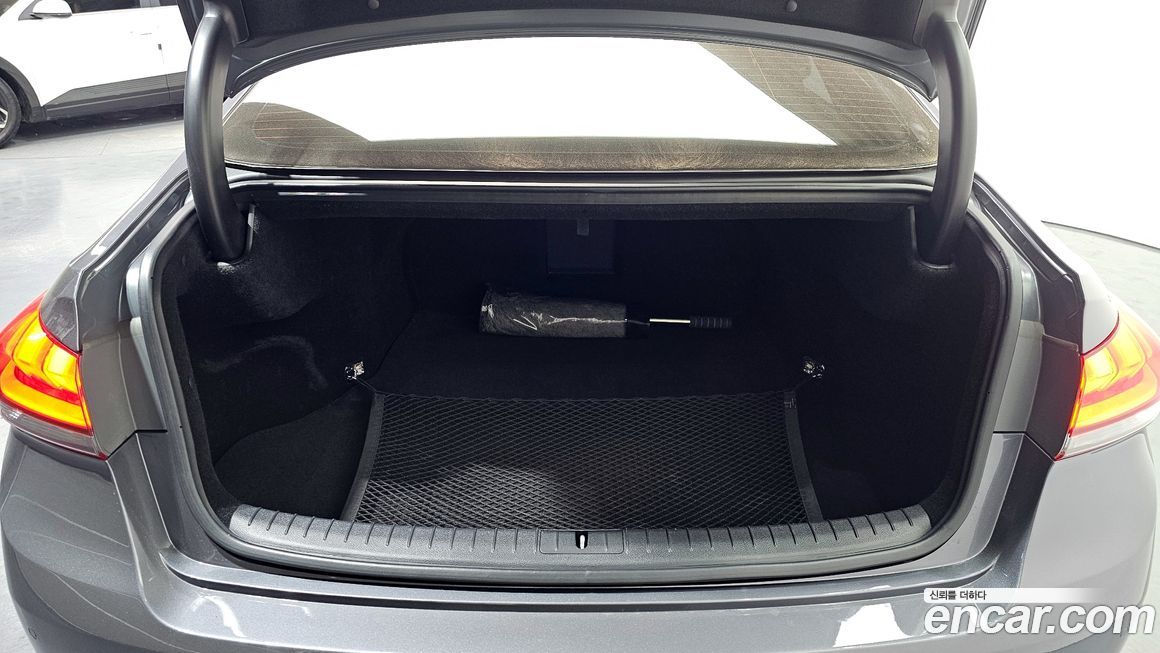 Hyundai Genesis 2015