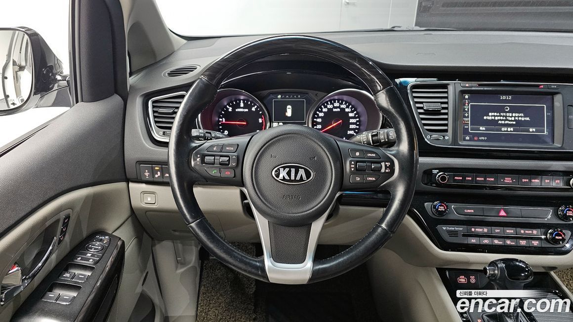 Kia Canival 2016