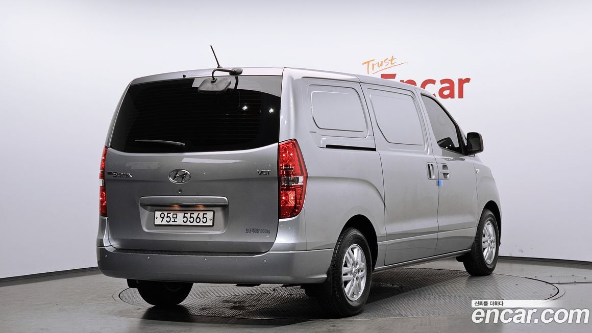 Hyundai Starex 2021