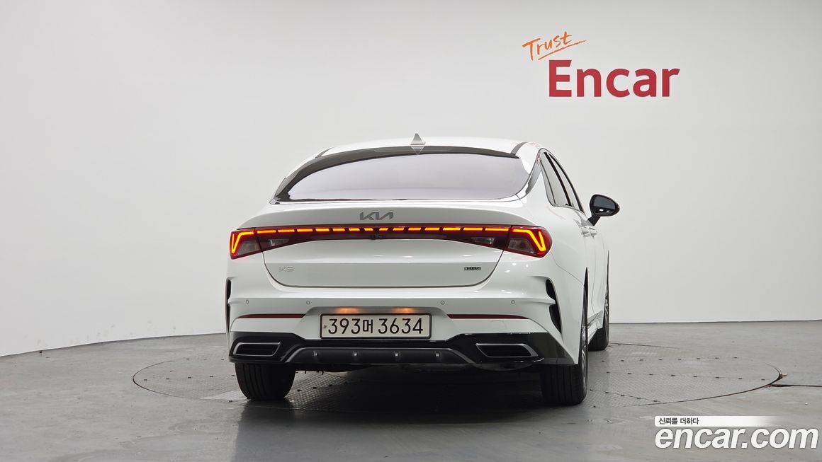 Kia K5 2023