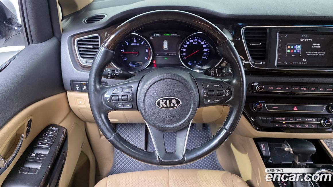Kia Canival 2019