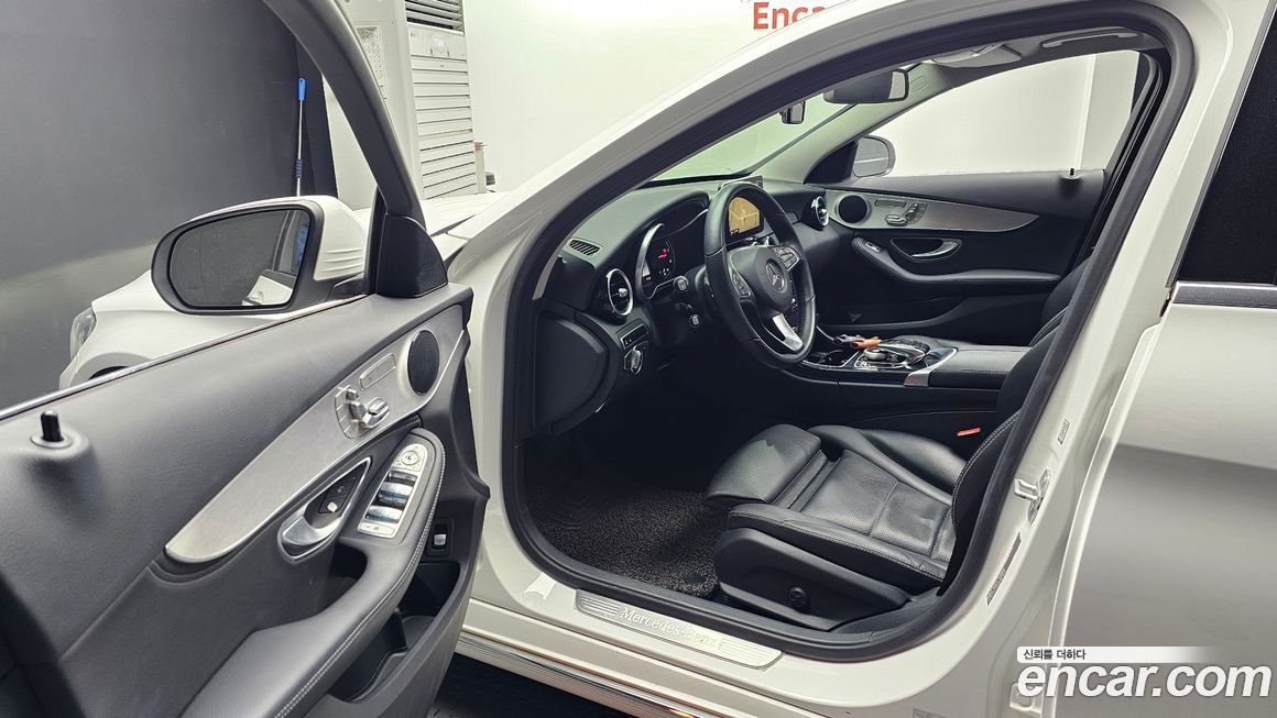 Mercedes-Benz C-Class 2016