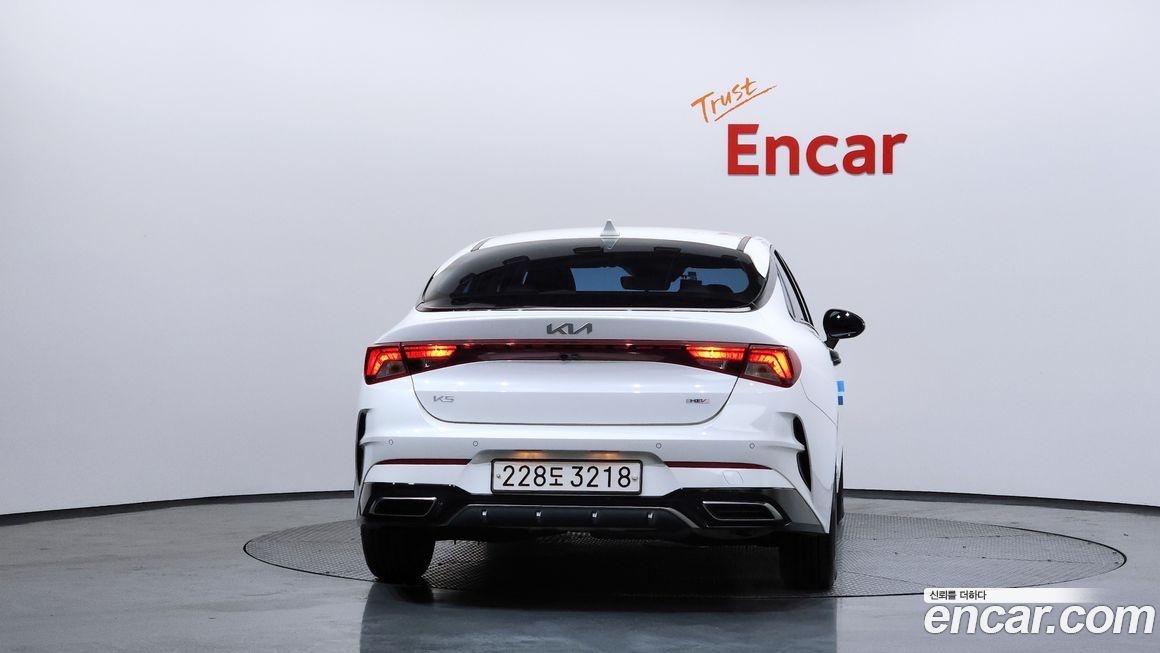 Kia K5 2023
