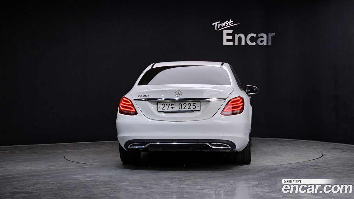 Mercedes-Benz C-Class 2016