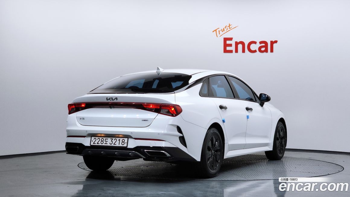 Kia K5 2023