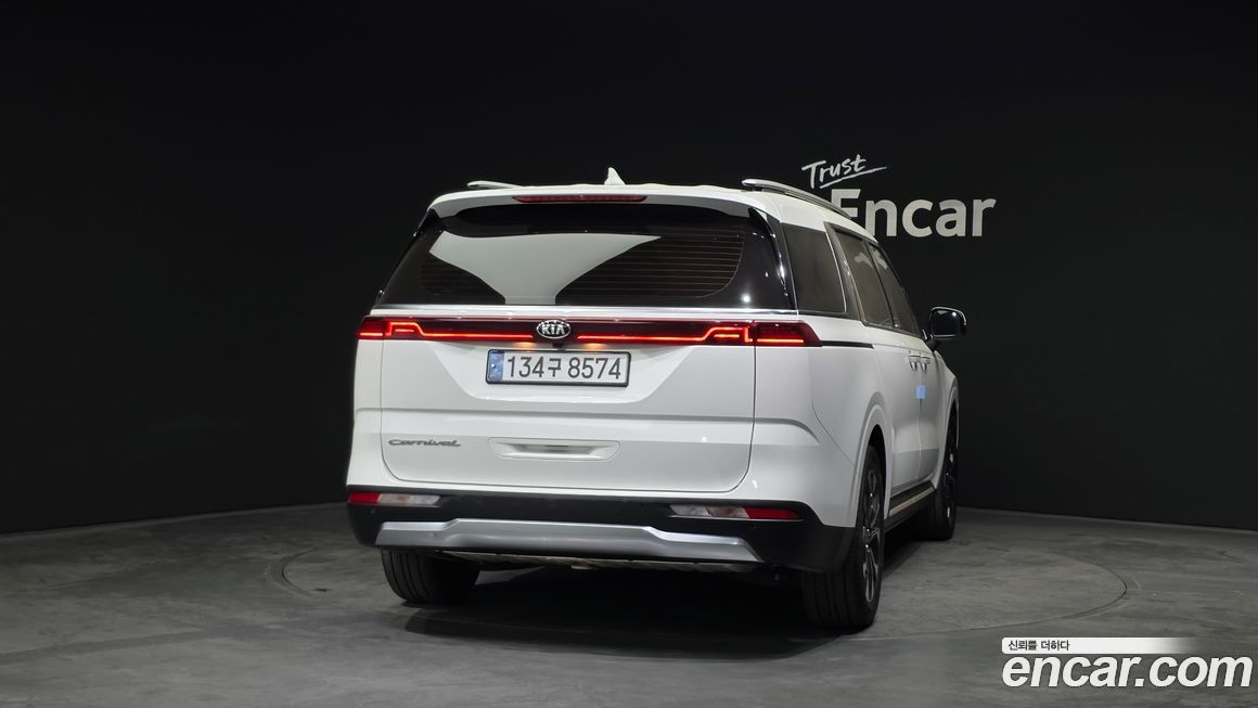 Kia Canival 2021