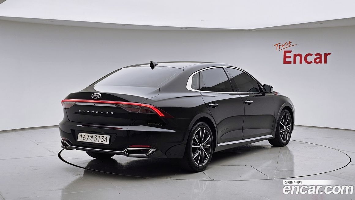 Hyundai Grandeur 2022