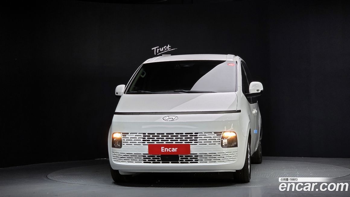 Hyundai Staria 2022