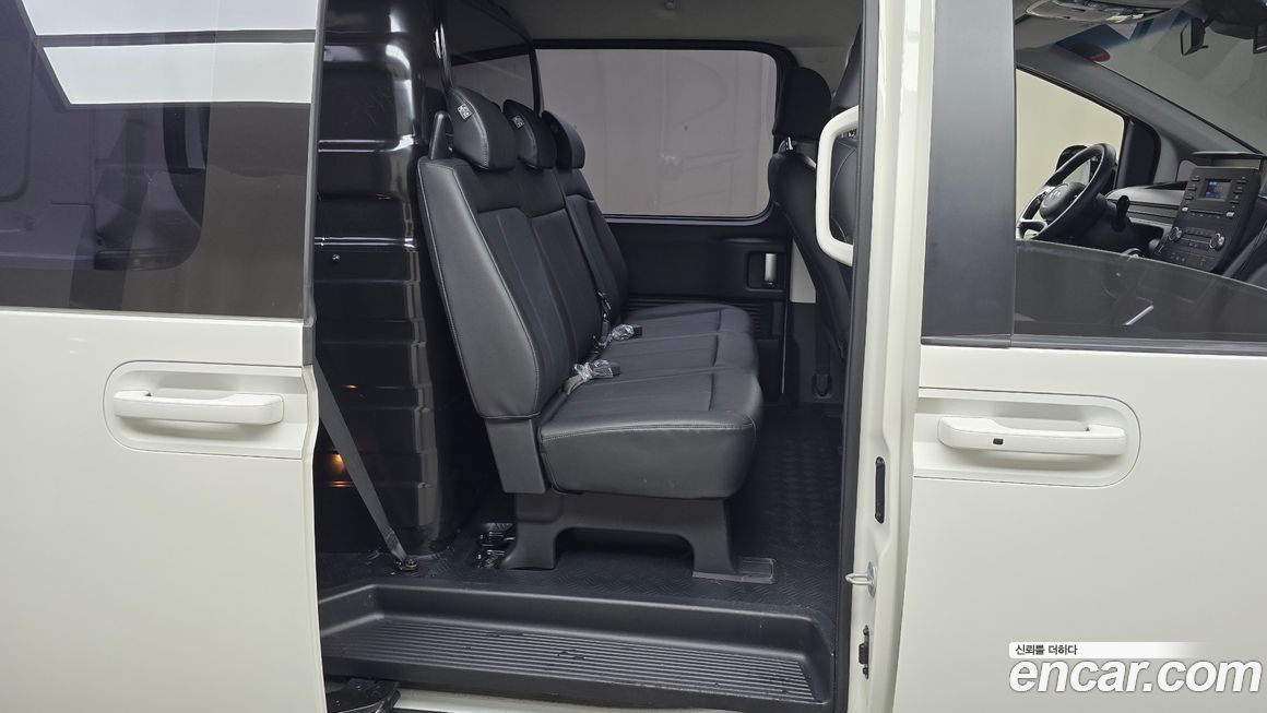 Hyundai Staria 2022