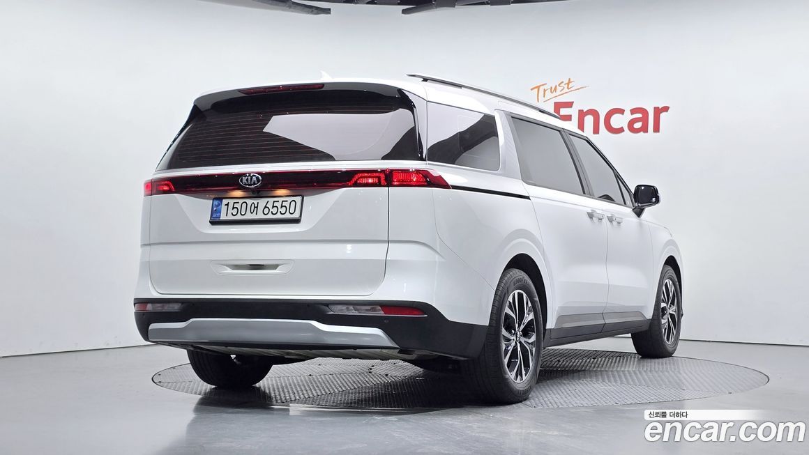 Kia Canival 2021