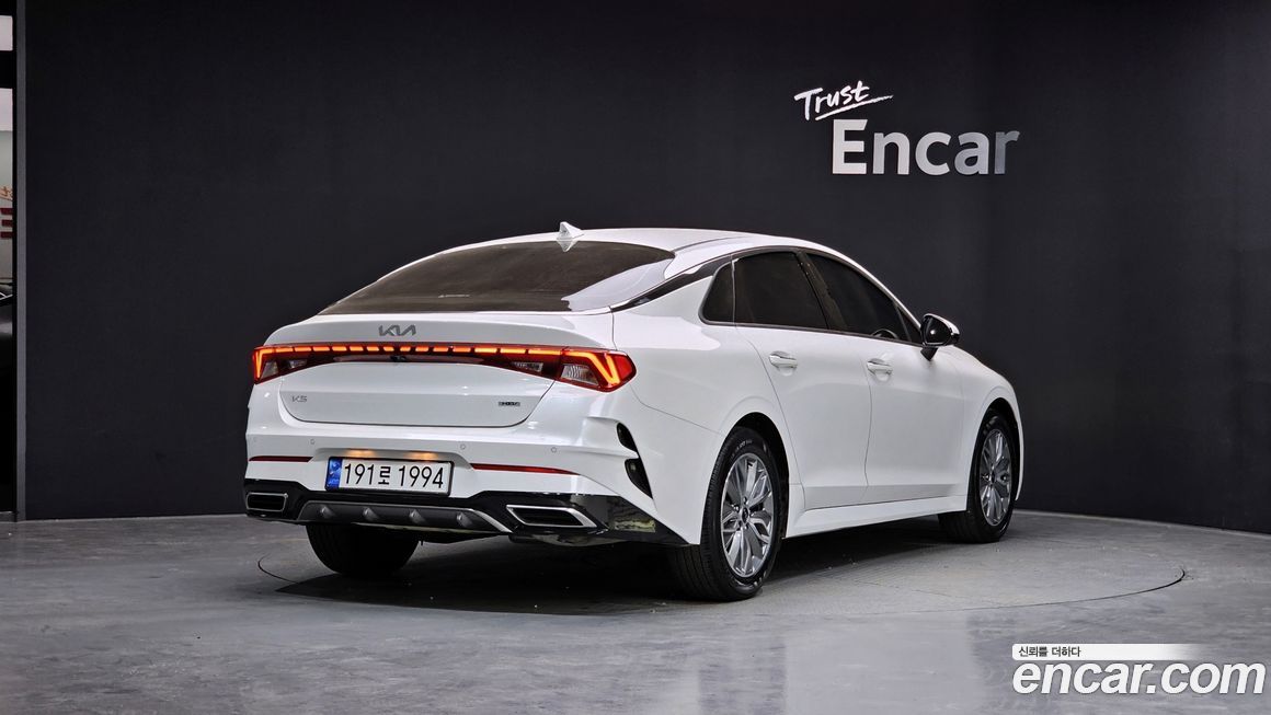 Kia K5 2023