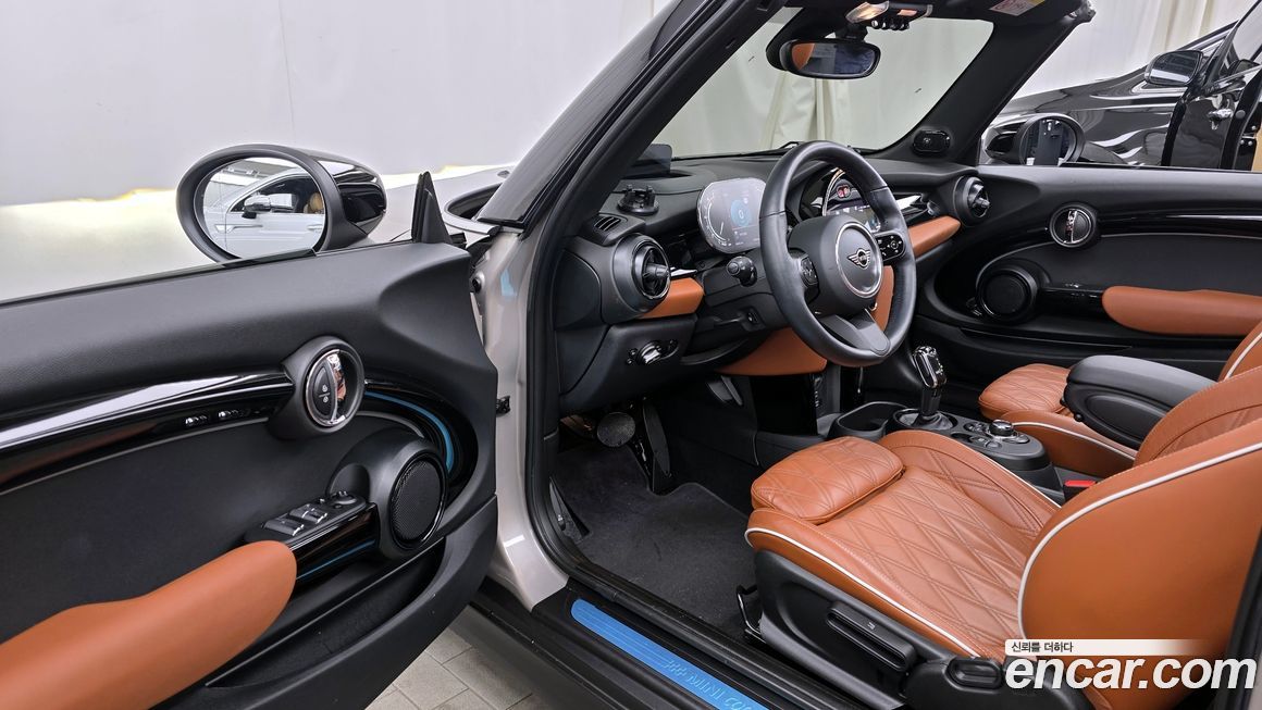 Mini Cooper Convertible 2022
