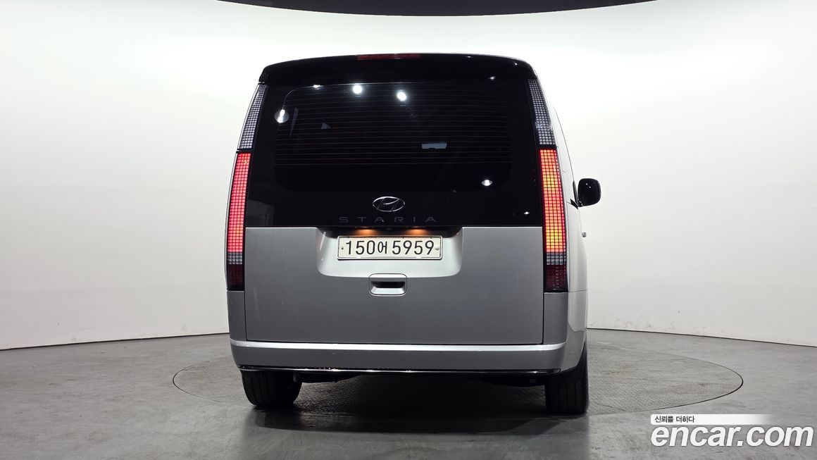 Hyundai Staria 2022