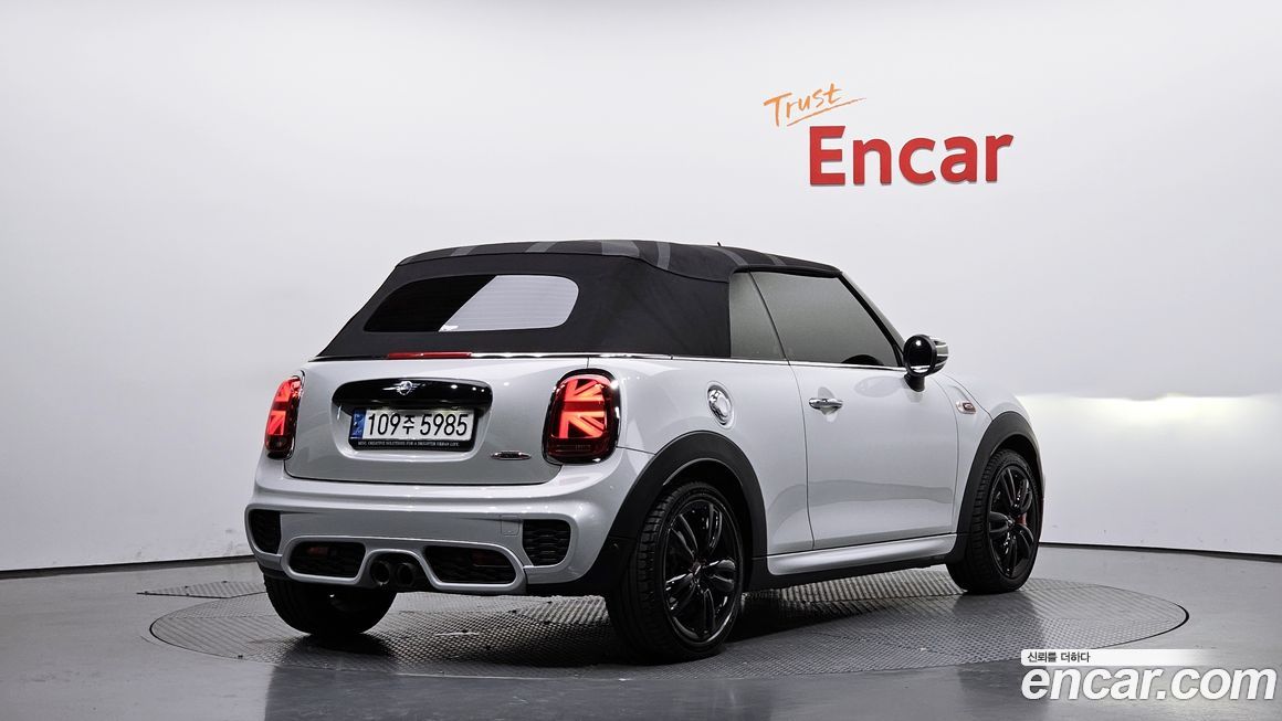 Mini Cooper Convertible 2021