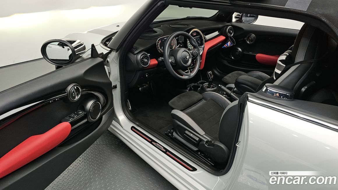 Mini Cooper Convertible 2021