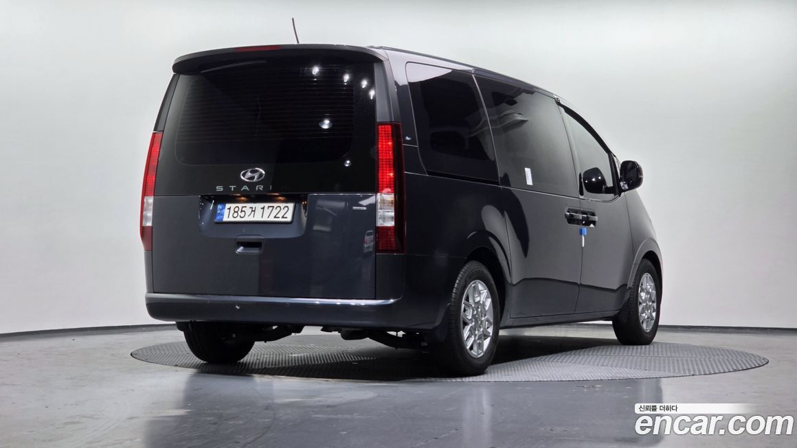 Hyundai Staria 2023