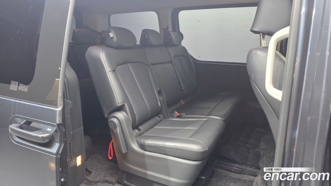 Hyundai Staria 2023