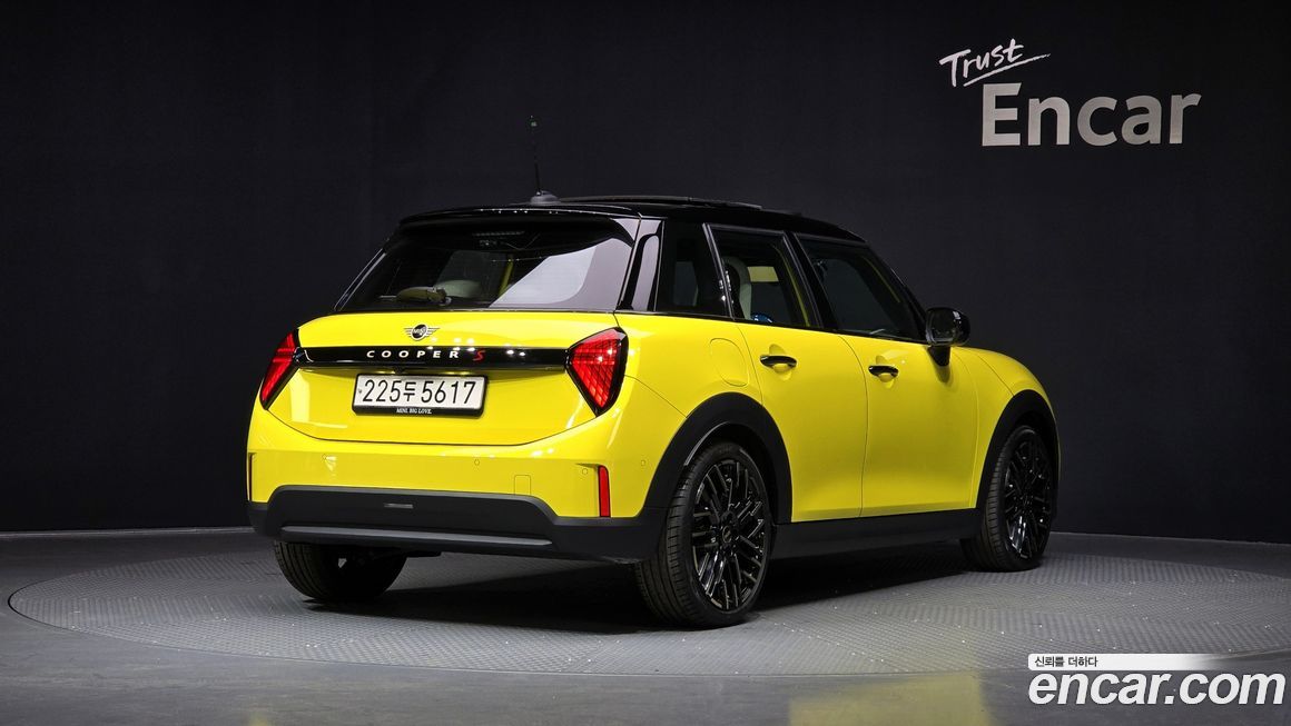 Mini Cooper 2025