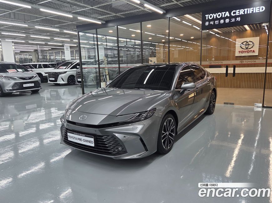 Toyota Camry 2025