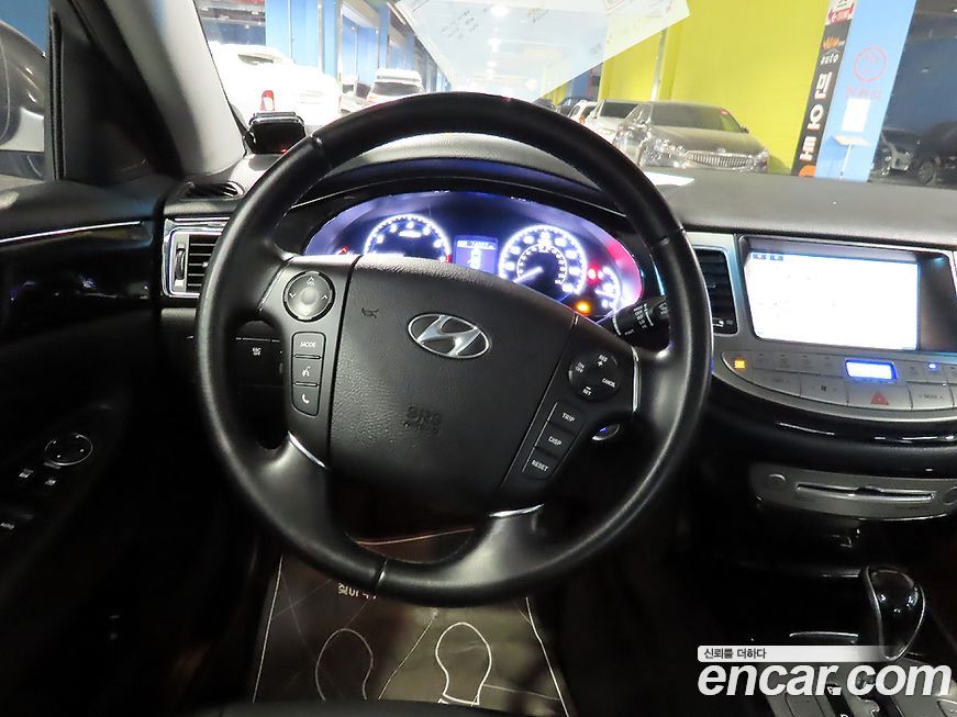 Hyundai Genesis 2012