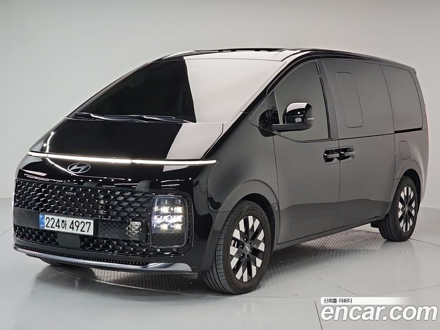 Hyundai Staria 2025