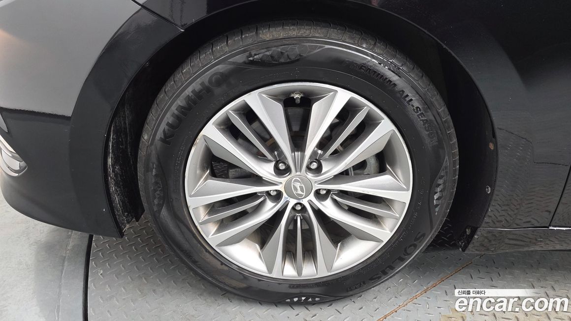 Hyundai Grandeur 2016